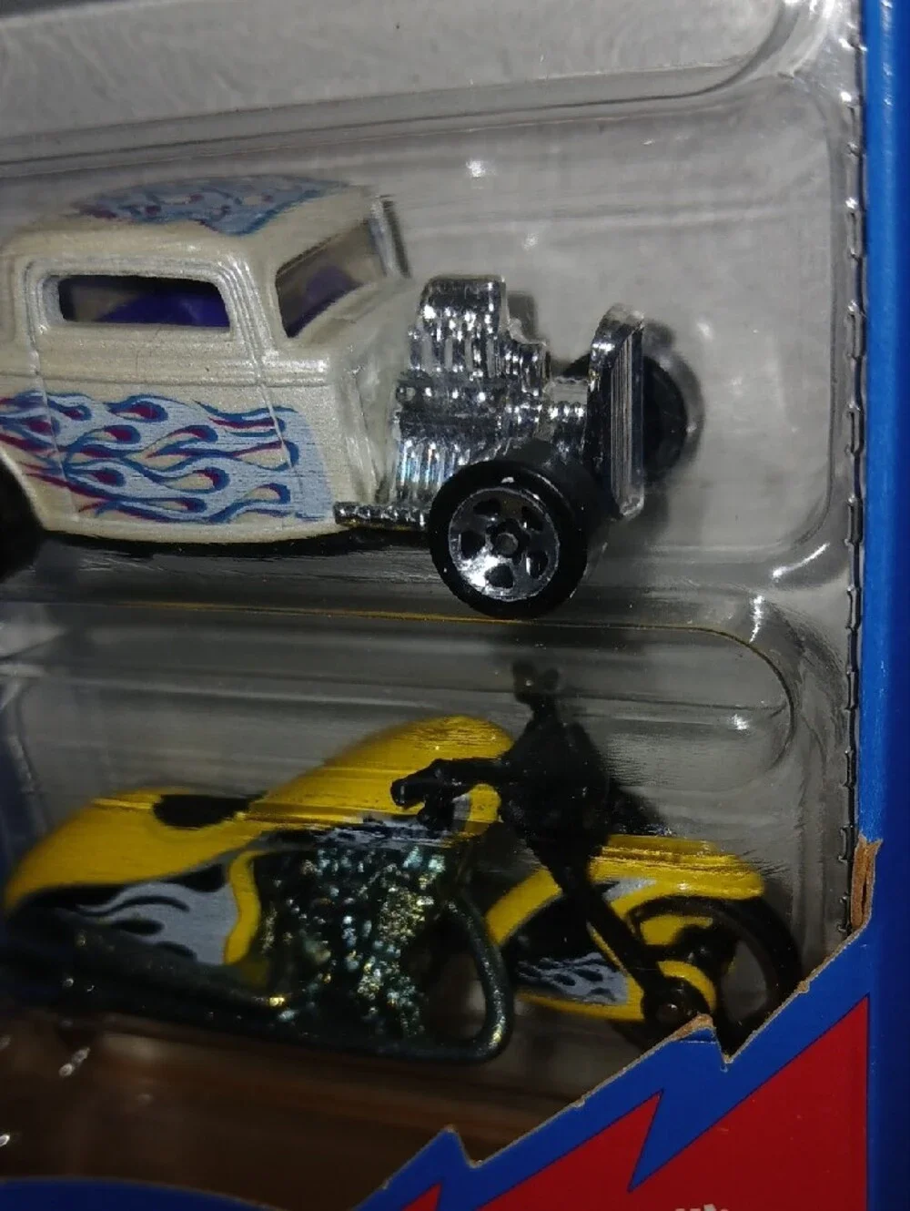 Hot Wheels five piece